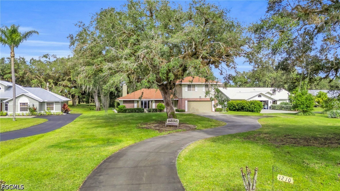 3 Bed SingleFamilyResidence for Sale in Labelle, photo 3