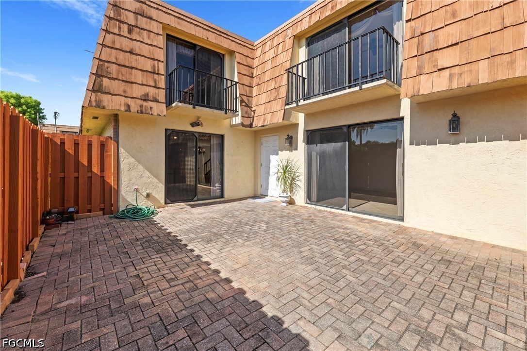 2 Bed Townhouse for Sale in Fort Myers, photo 3