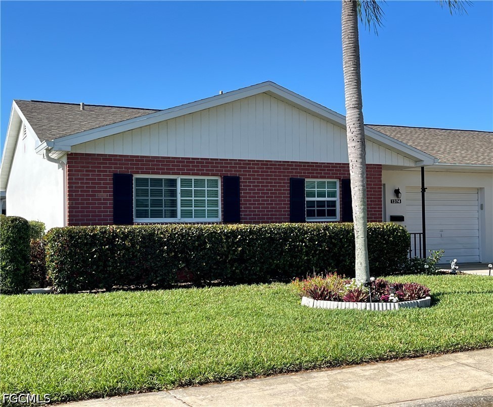2 Bed Attached for Sale in Fort Myers, photo 3