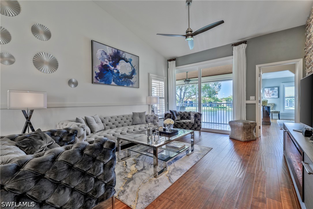 3 Bed Waterfront Home for Sale in Naples, photo 3