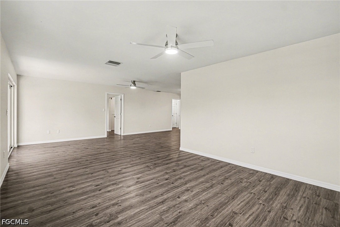 2 Bed Attached for Sale in Fort Myers, photo 3