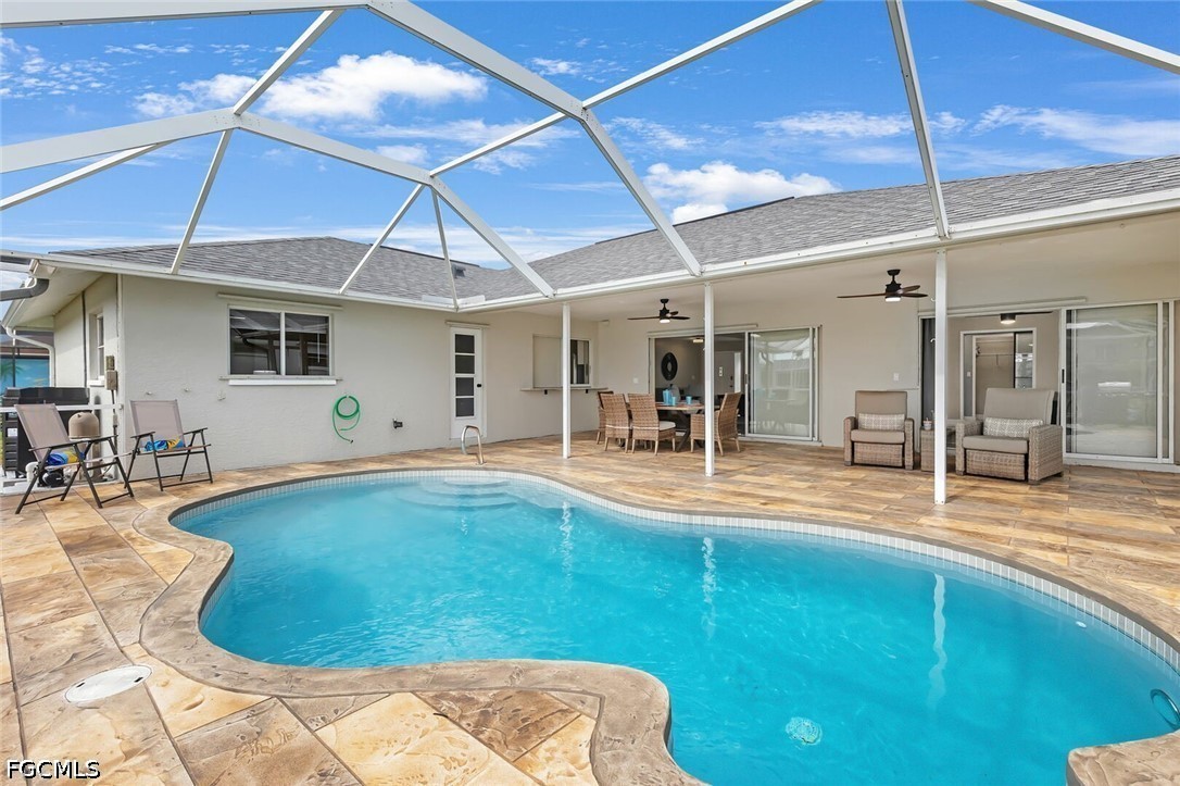 3 Bed Pool Home for Sale in Cape Coral, photo 3