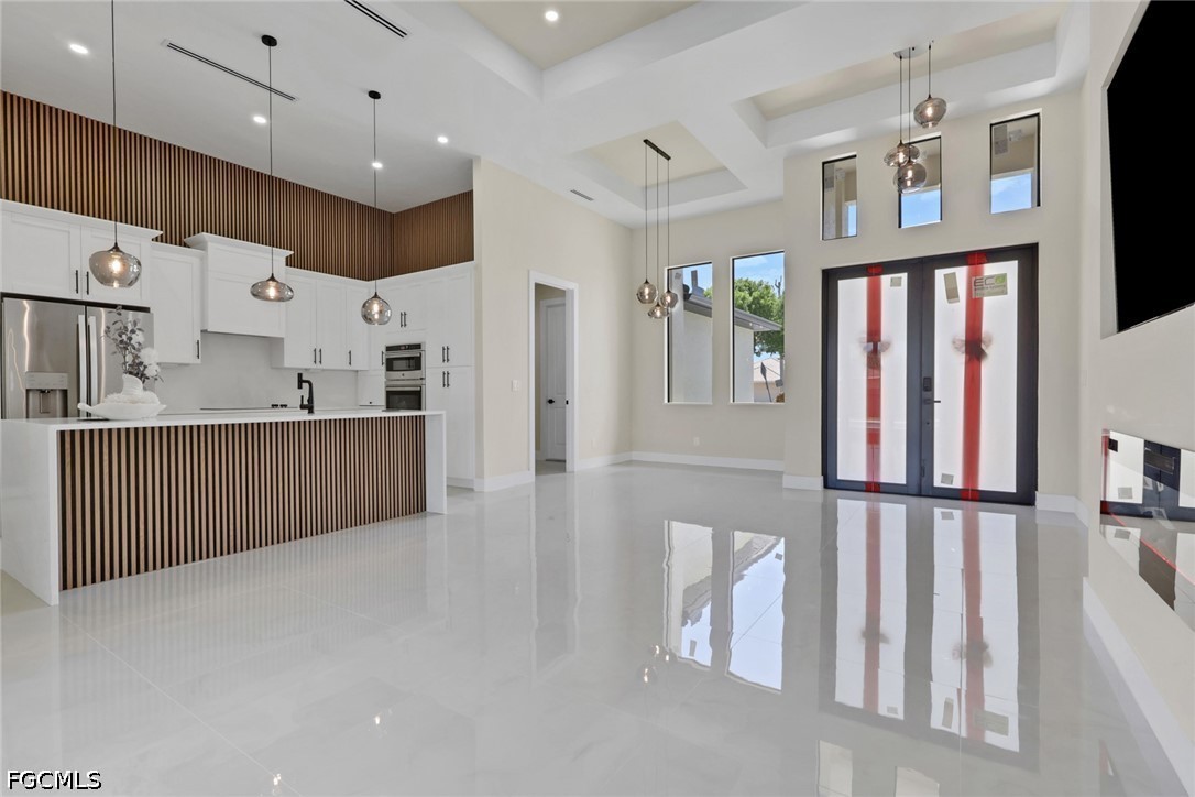 3 Bed Pool Home for Sale in Cape Coral, photo 3