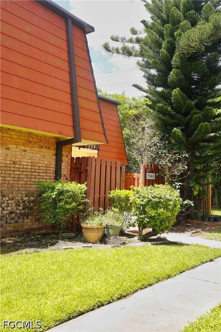 2 Bed Townhouse for Sale in Fort Myers, photo 3