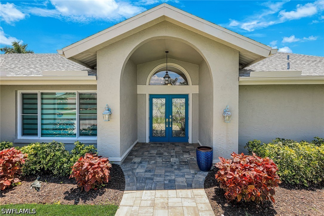 3 Bed Pool Home for Sale in Vanderbilt Lakes, photo 3