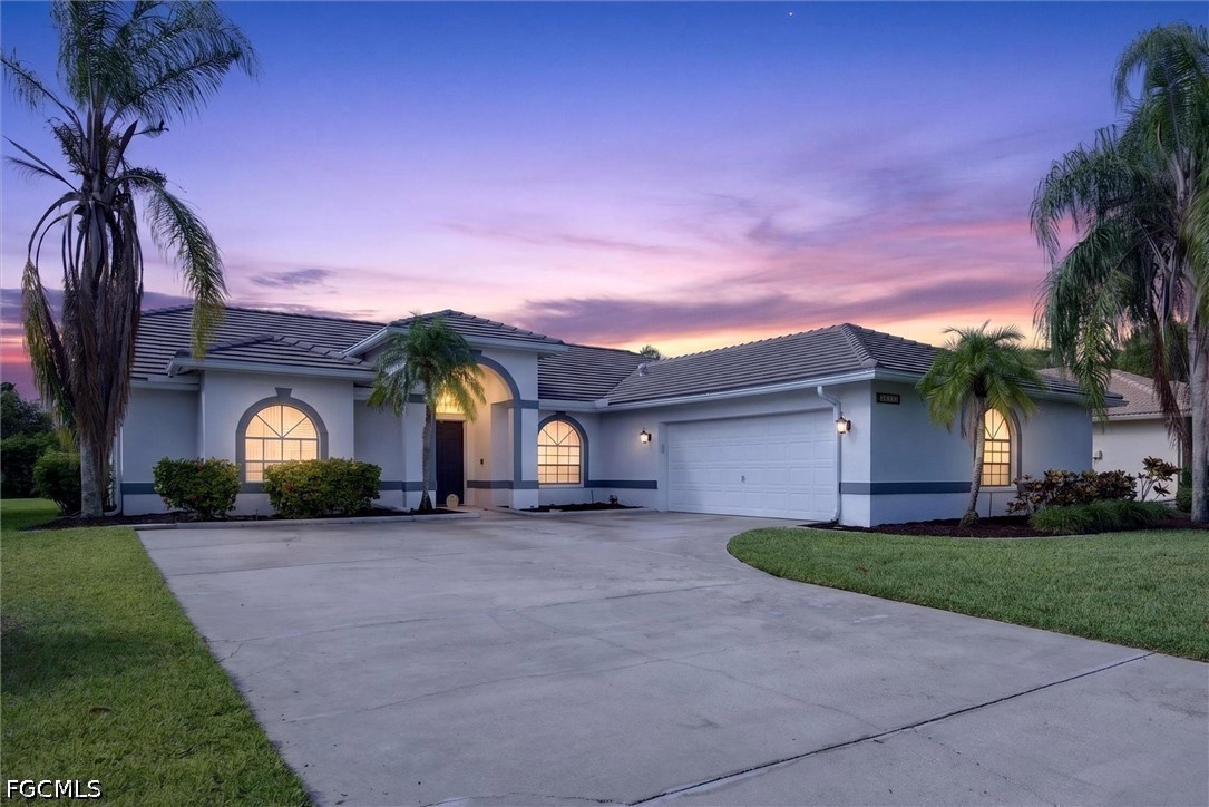 3 Bed SingleFamilyResidence for Sale in Fort Myers, photo 3