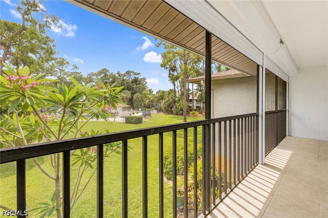 2 Bed Condominium for Sale in Naples, photo 3