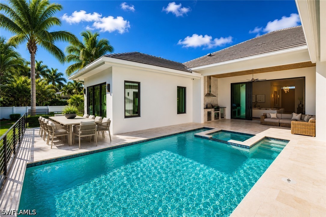 5 Bed Pool Home for Sale in Naples, photo 3