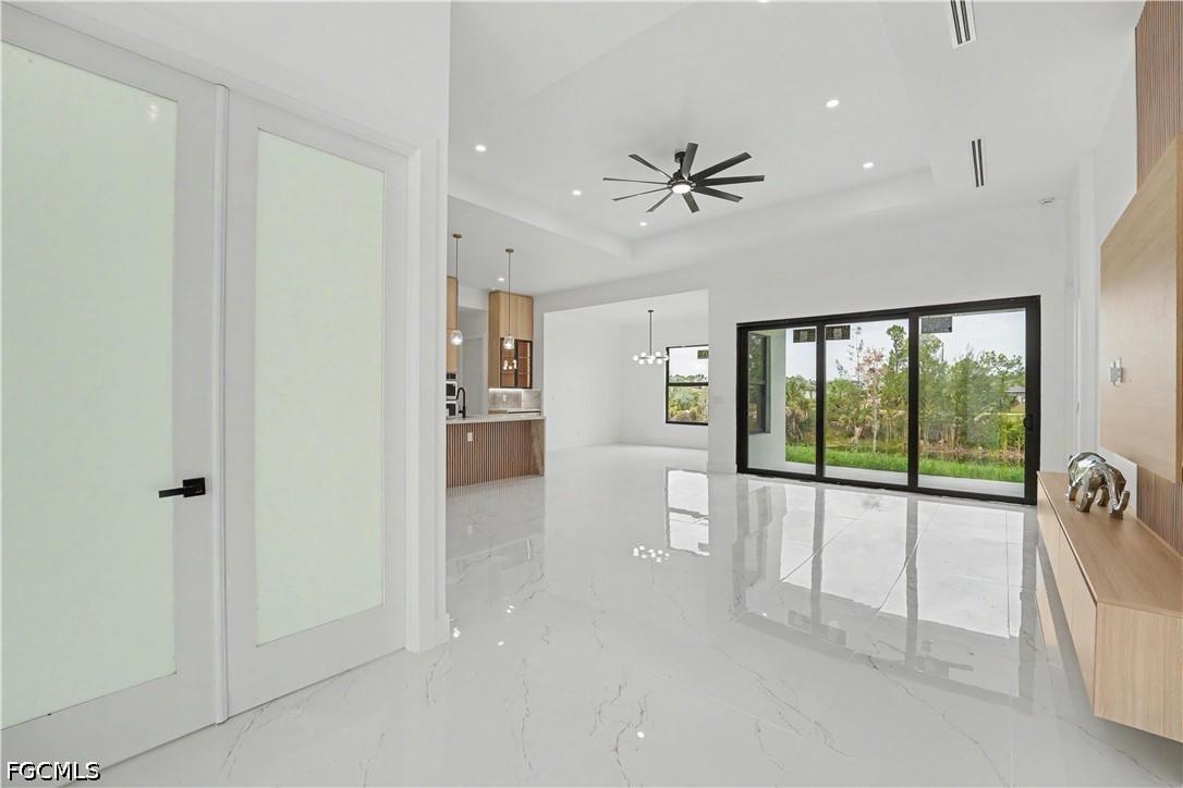 4 Bed Waterfront Home for Sale in Cape Coral, photo 3