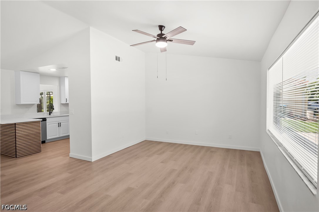 3 Bed Pool Home for Sale in Cape Coral, photo 3