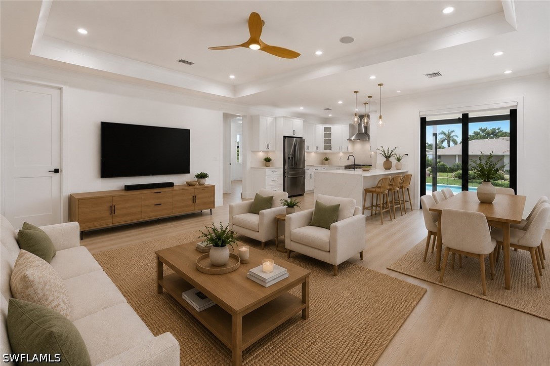 3 Bed Pool Home for Sale in Marco Beach, photo 3