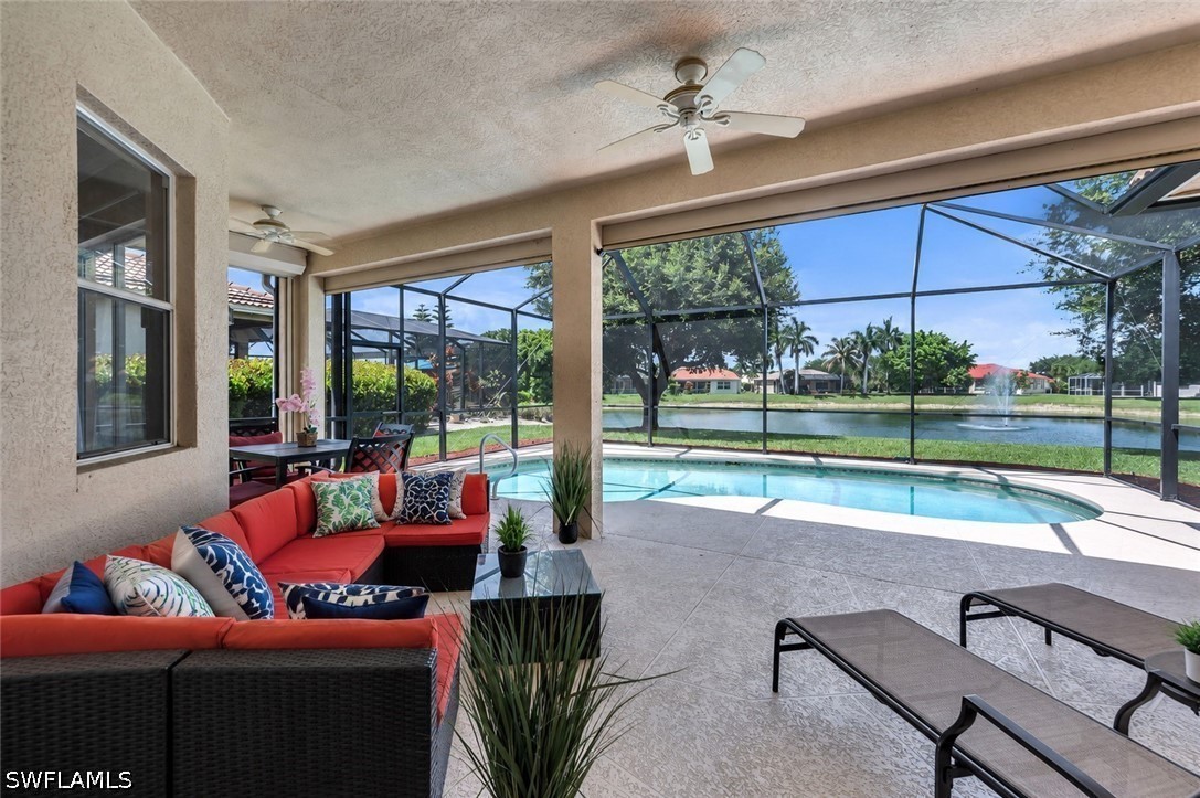 3 Bed Pool Home for Sale in Naples, photo 3
