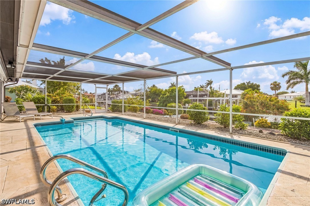 3 Bed Pool Home for Sale in Cape Coral, photo 3