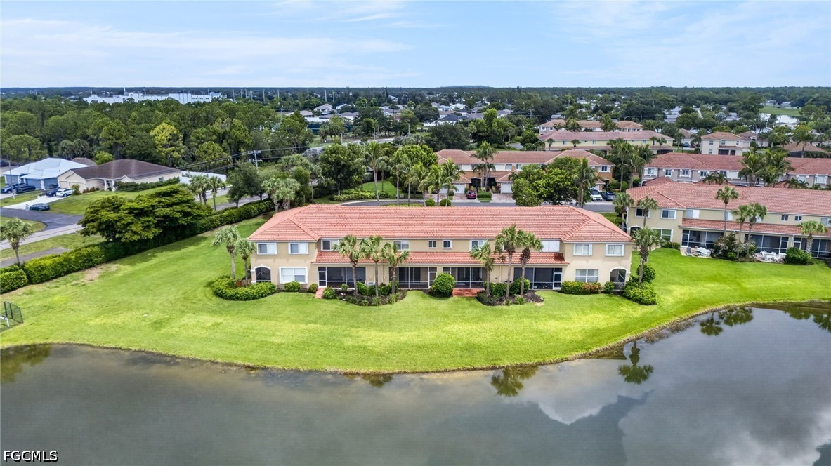 3 Bed Waterfront Home for Sale in Bella Vida, photo 3