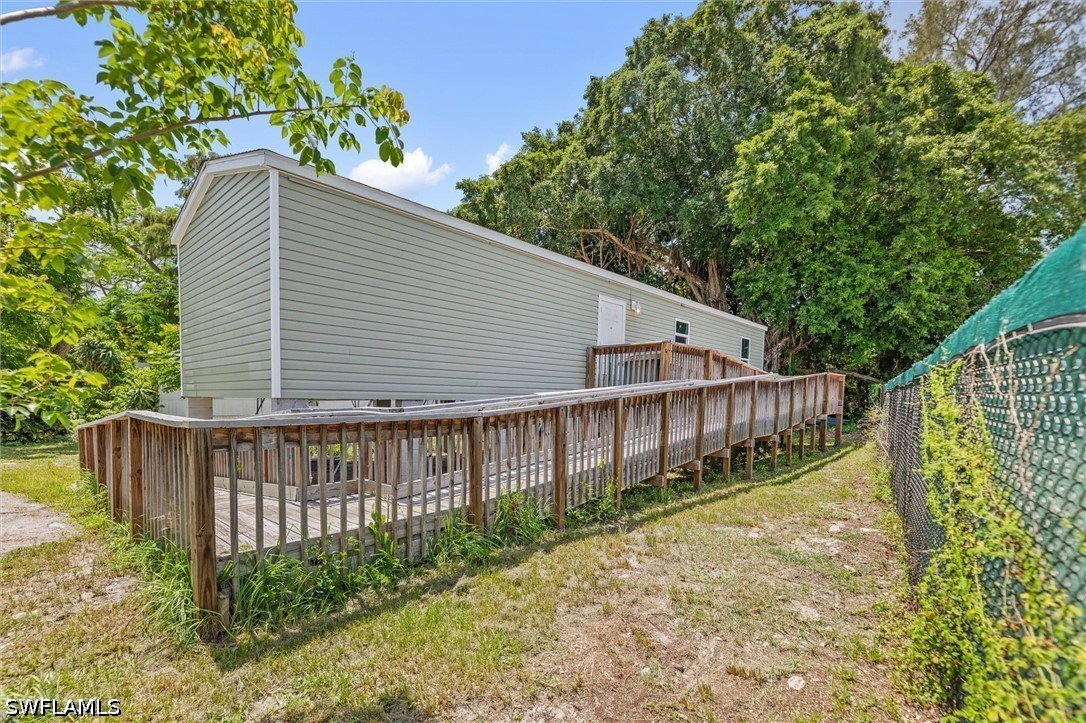 2 Bed ManufacturedHome for Sale in Lake Kelly, photo 3