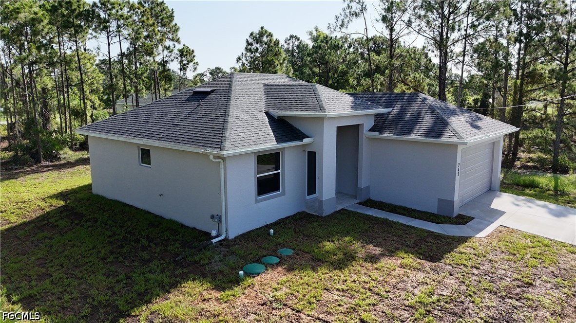 3 Bed SingleFamilyResidence for Sale in Lehigh Acres, photo 3