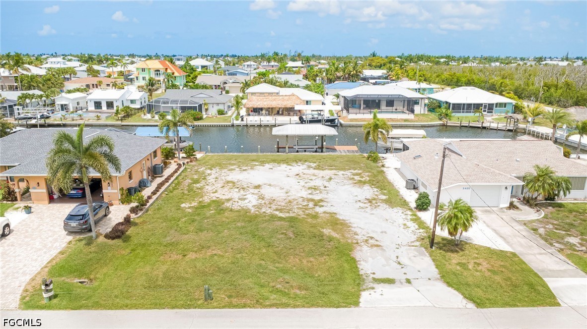 Waterfront Home for Sale in St James City, photo 3