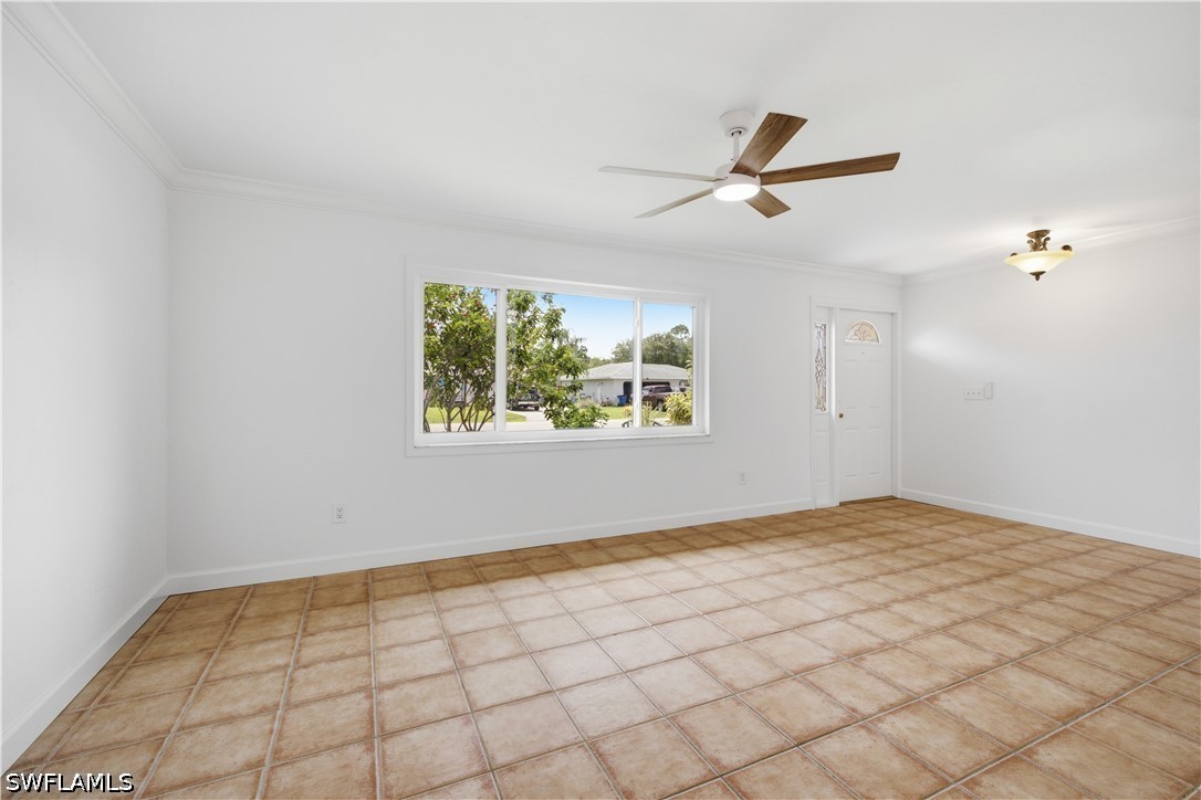 2 Bed SingleFamilyResidence for Sale in San Carlos Park, photo 3