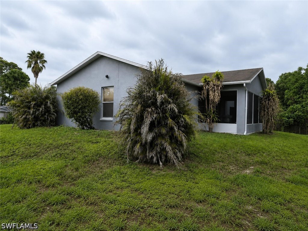 3 Bed SingleFamilyResidence for Sale in Lehigh Acres, photo 3