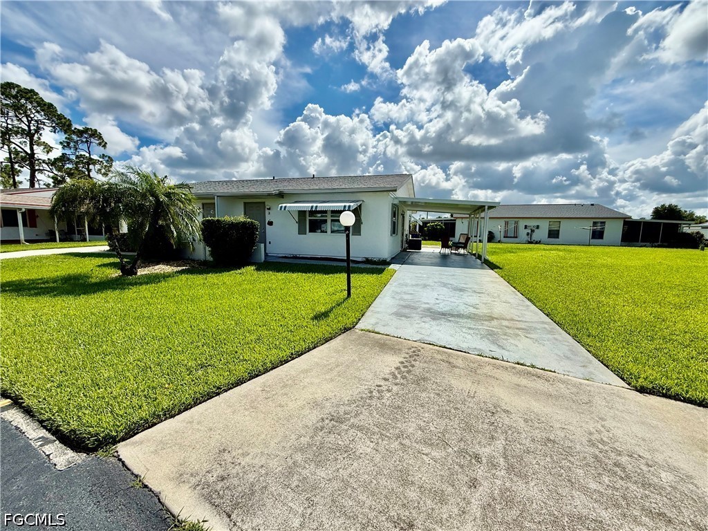 2 Bed Attached for Sale in Lehigh Acres, photo 3