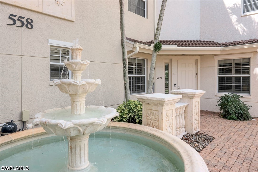 3 Bed Waterfront Home for Sale in Naples, photo 3