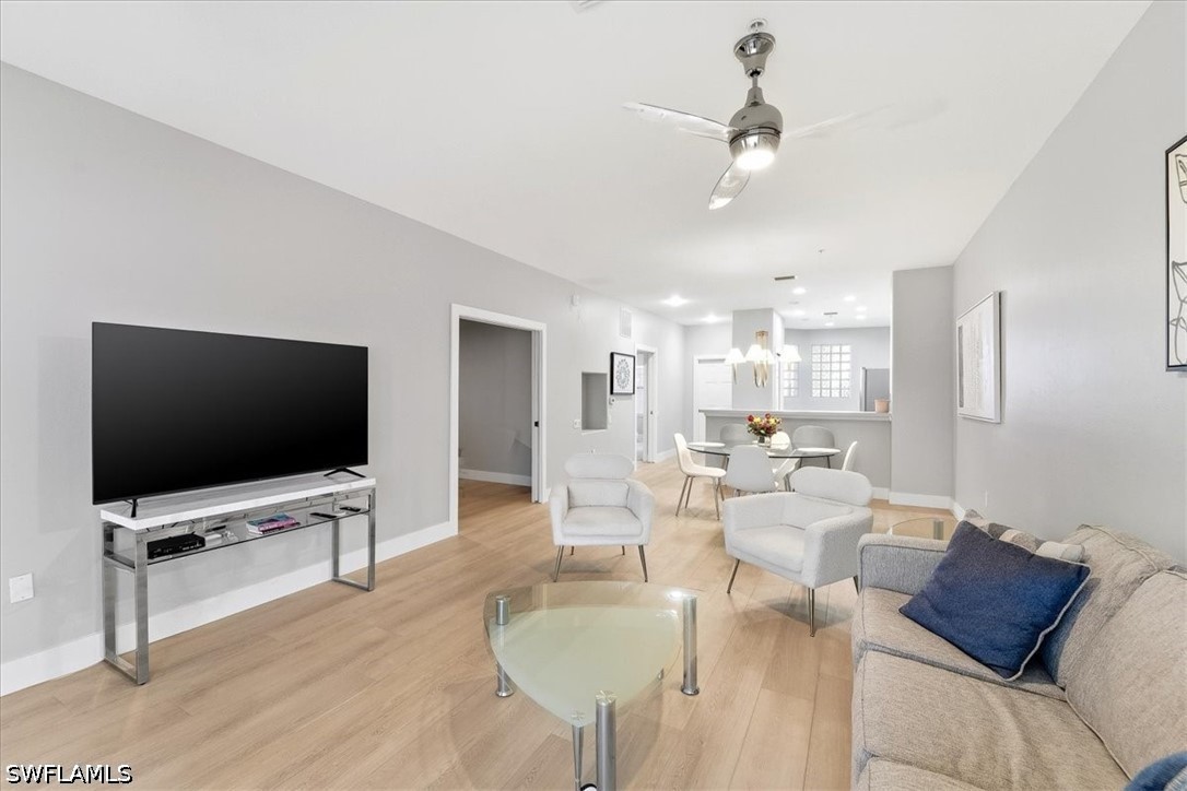 2 Bed Condominium for Sale in Naples, photo 3