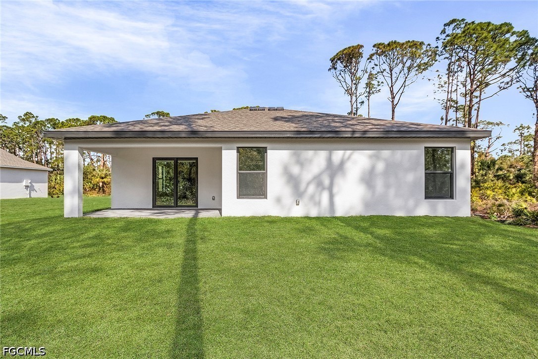 4 Bed SingleFamilyResidence for Sale in Mirror Lakes, photo 3