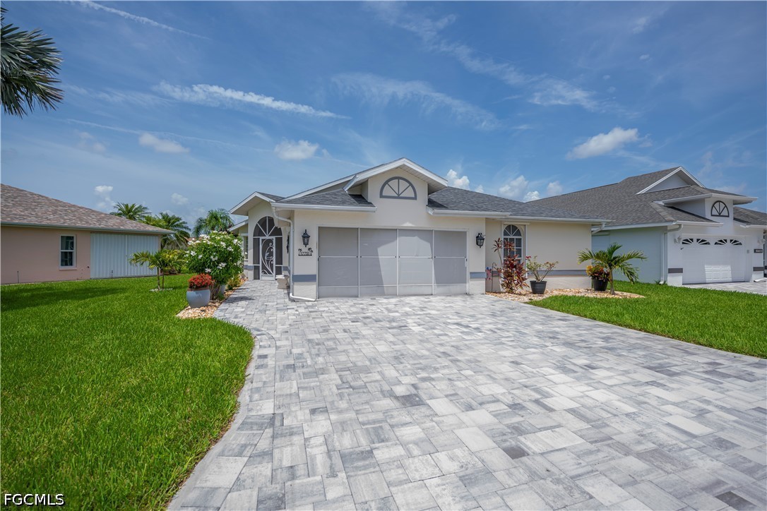 3 Bed SingleFamilyResidence for Sale in North Fort Myers, photo 3