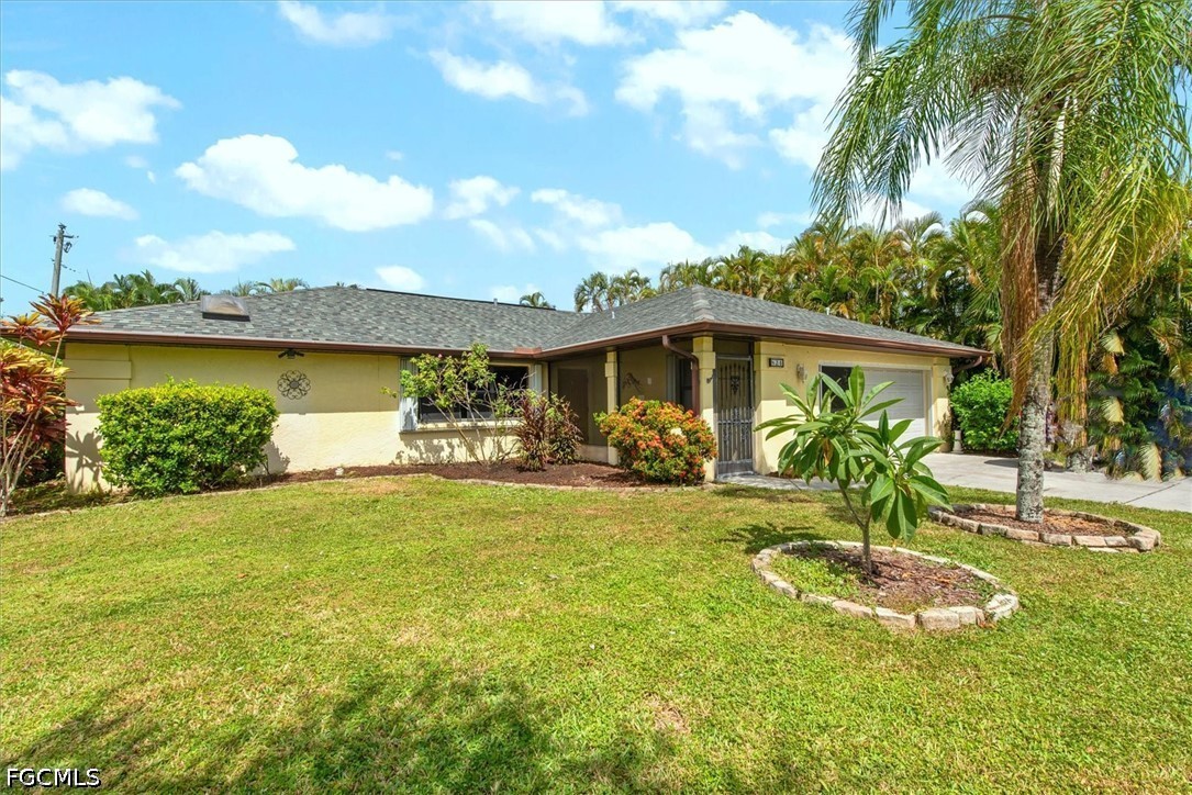 3 Bed SingleFamilyResidence for Sale in Cape Coral, photo 3