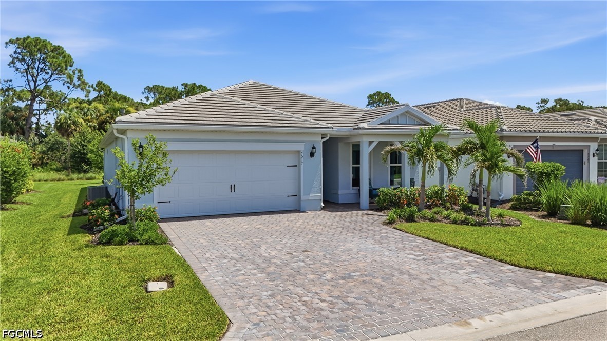 2 Bed SingleFamilyResidence for Sale in North Fort Myers, photo 3