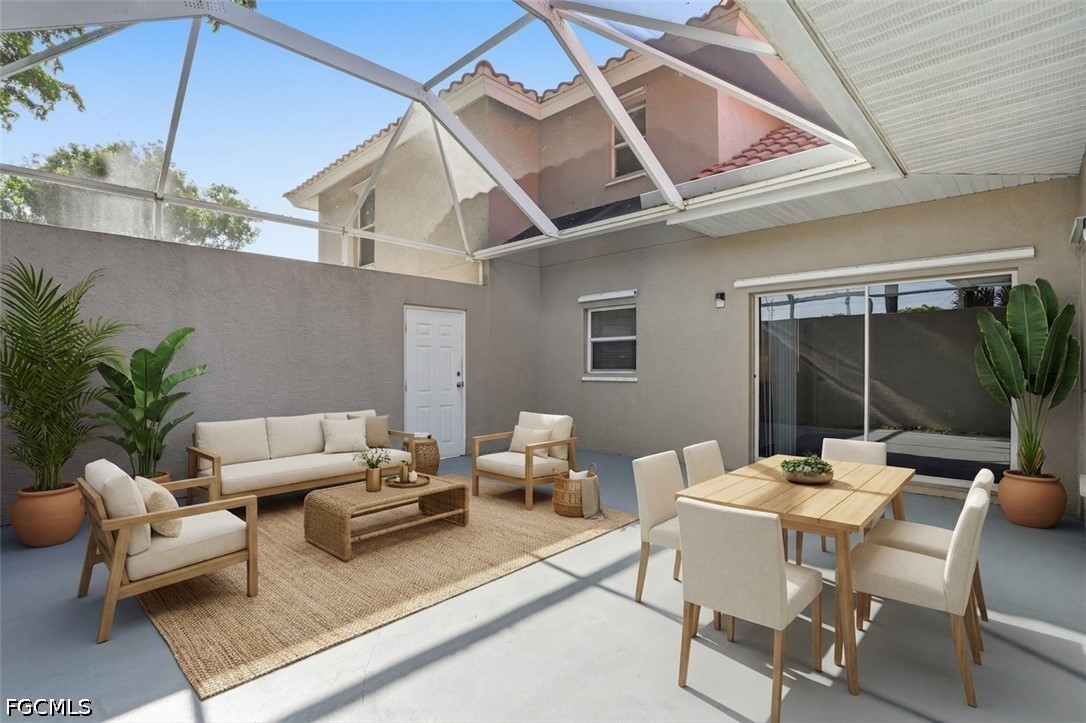 3 Bed Attached for Sale in Naples, photo 3