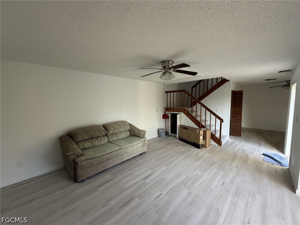 2 Bed Townhouse for Sale in Parkwoods, photo 3