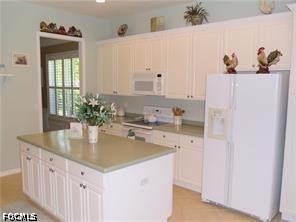 3 Bed Pool Home for Sale in Featherbrook, photo 3
