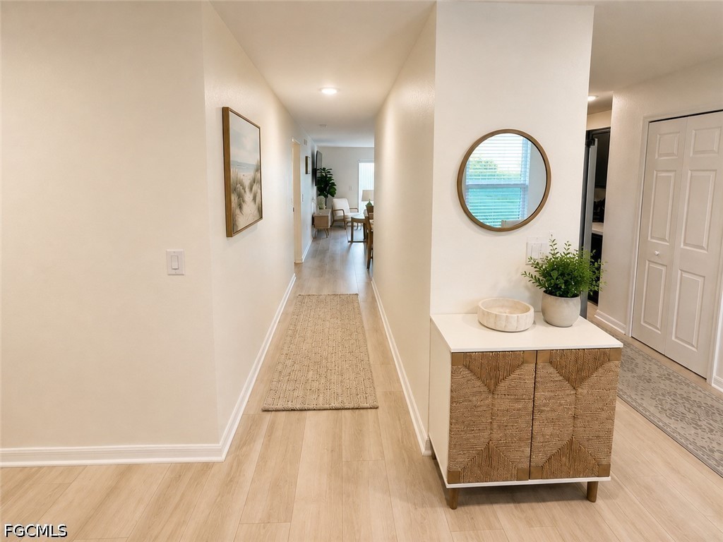 3 Bed SingleFamilyResidence for Sale in Cape Coral, photo 3