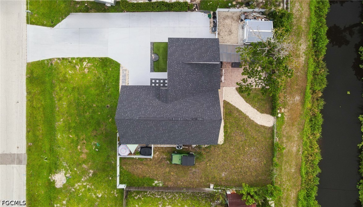 3 Bed Waterfront Home for Sale in Fort Myers, photo 3