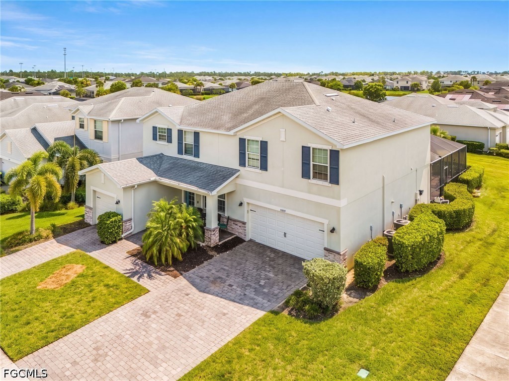 5 Bed Pool Home for Sale in Trails Edge, photo 3