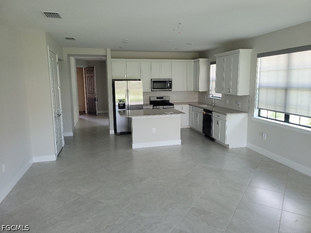2 Bed Attached for Sale in Esplanade Lake Club, photo 3