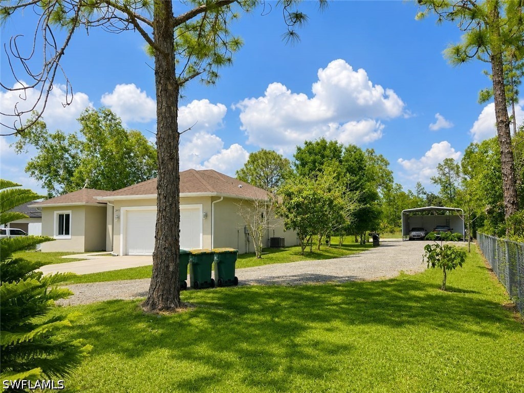 3 Bed SingleFamilyResidence for Sale in Naples, photo 3