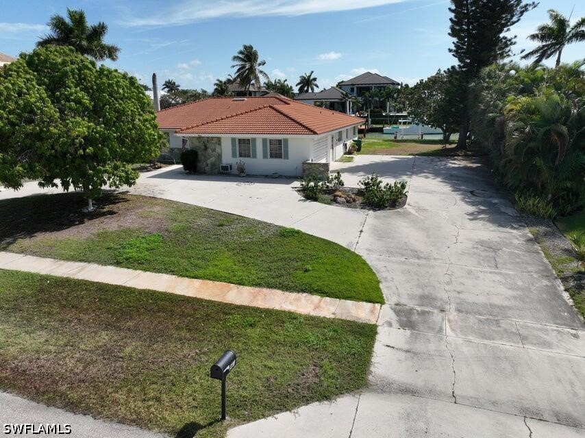 3 Bed Pool Home for Sale in Marco Island, photo 3