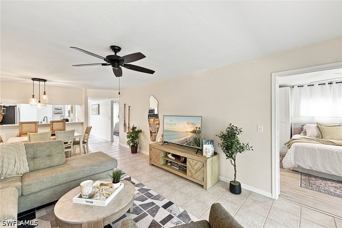 2 Bed Condominium for Sale in Naples, photo 3