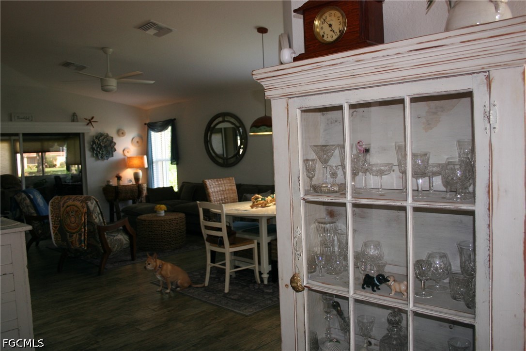 2 Bed SingleFamilyResidence for Sale in North Fort Myers, photo 3