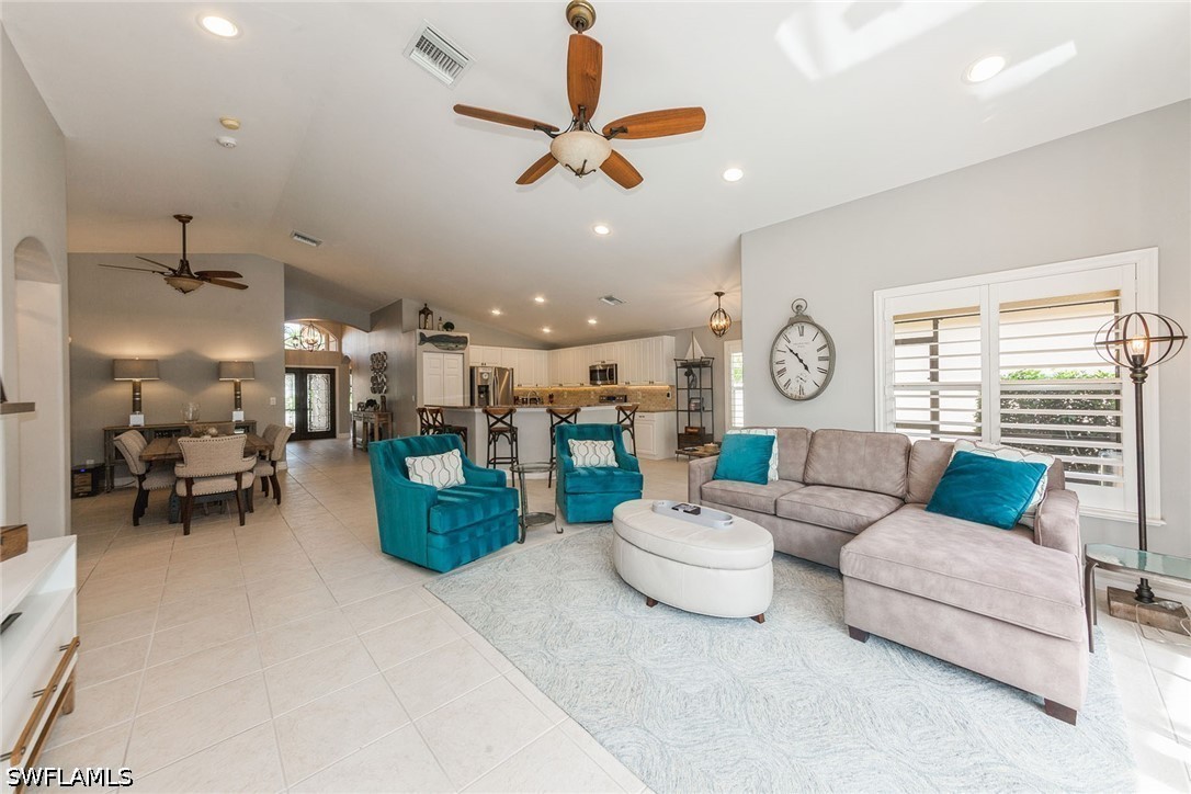 3 Bed Pool Home for Sale in Saturnia Lakes, photo 3