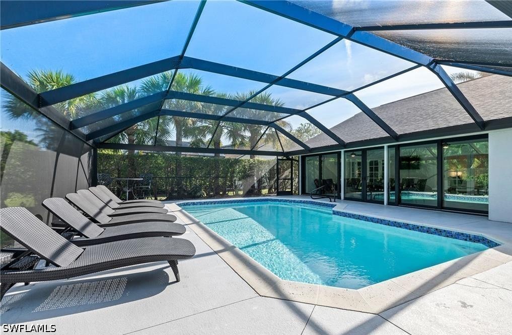 3 Bed Pool Home for Sale in Kings Lake, photo 3