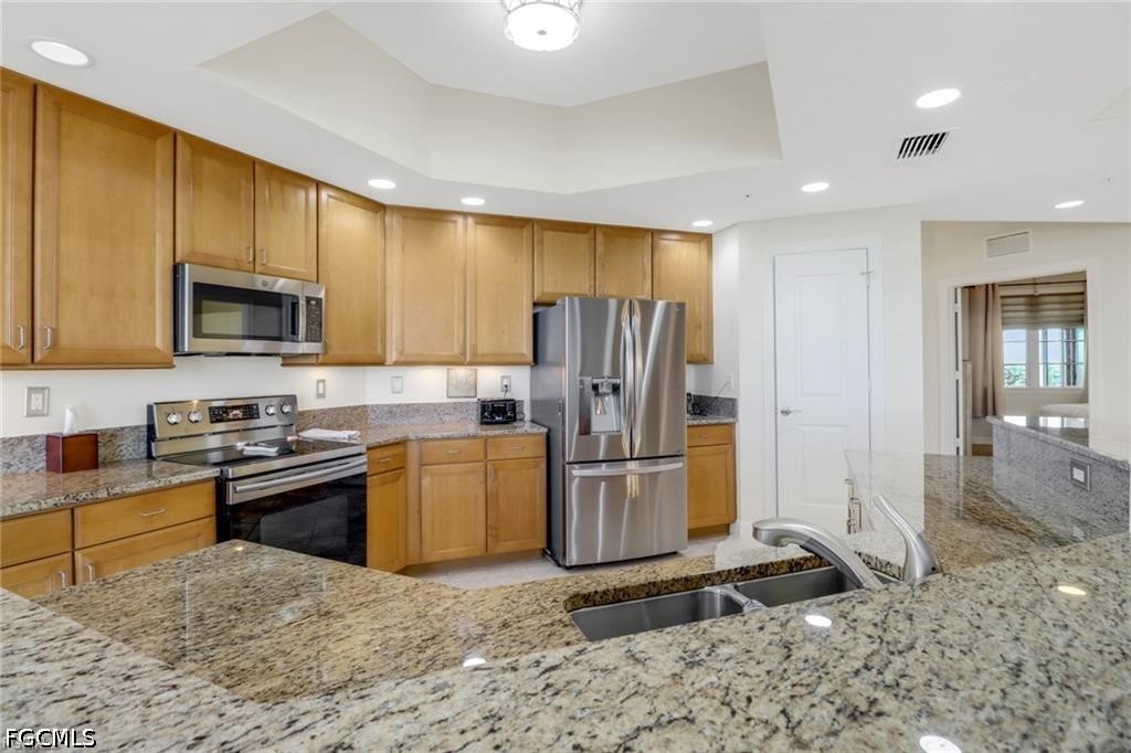 2 Bed Waterfront Home for Sale in North Star Yacht Club, photo 3
