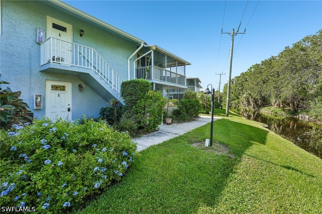 2 Bed Waterfront Home for Sale in Naples, photo 3