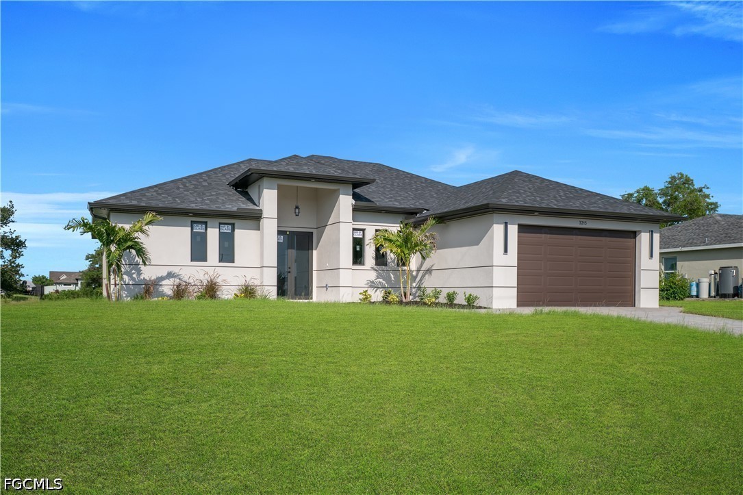 3 Bed Waterfront Home for Sale in Cape Coral, photo 3