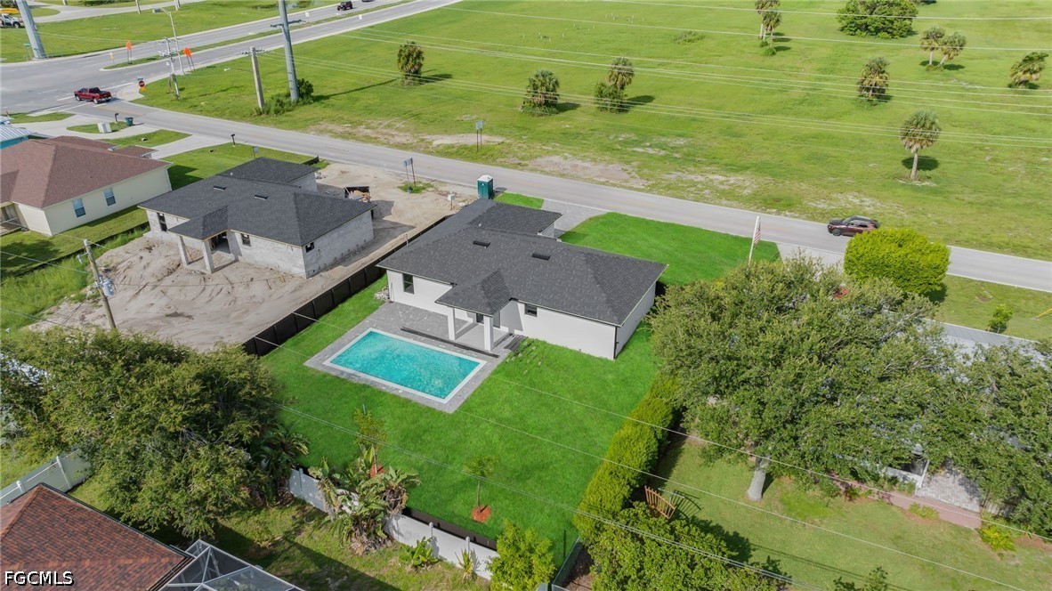 3 Bed Pool Home for Sale in Cape Coral, photo 3