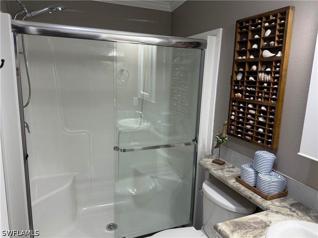 2 Bed ManufacturedHome for Sale in Naples, photo 3