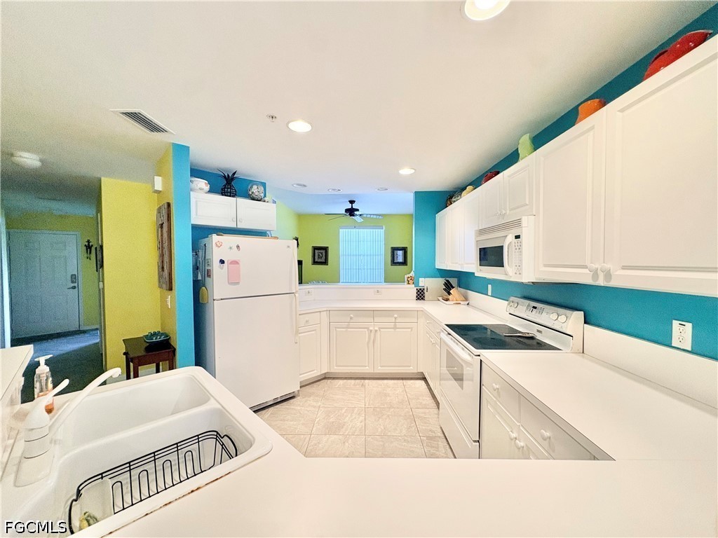 2 Bed Condominium for Sale in Fairway Villas, photo 3