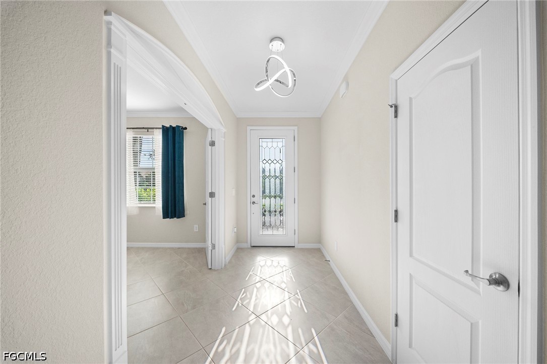 4 Bed Pool Home for Sale in Hampton Lakes, photo 3